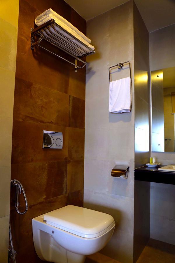 Hotel City Park Pokhara Extérieur photo
